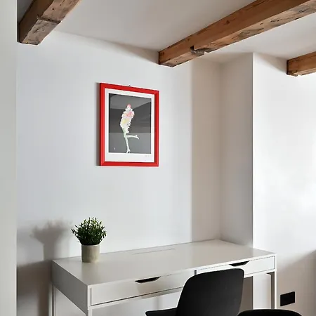 Modern & 2bdrm
